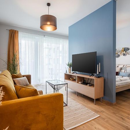 Blooming Budapest Apartment With Free Underground Parking Екстериор снимка