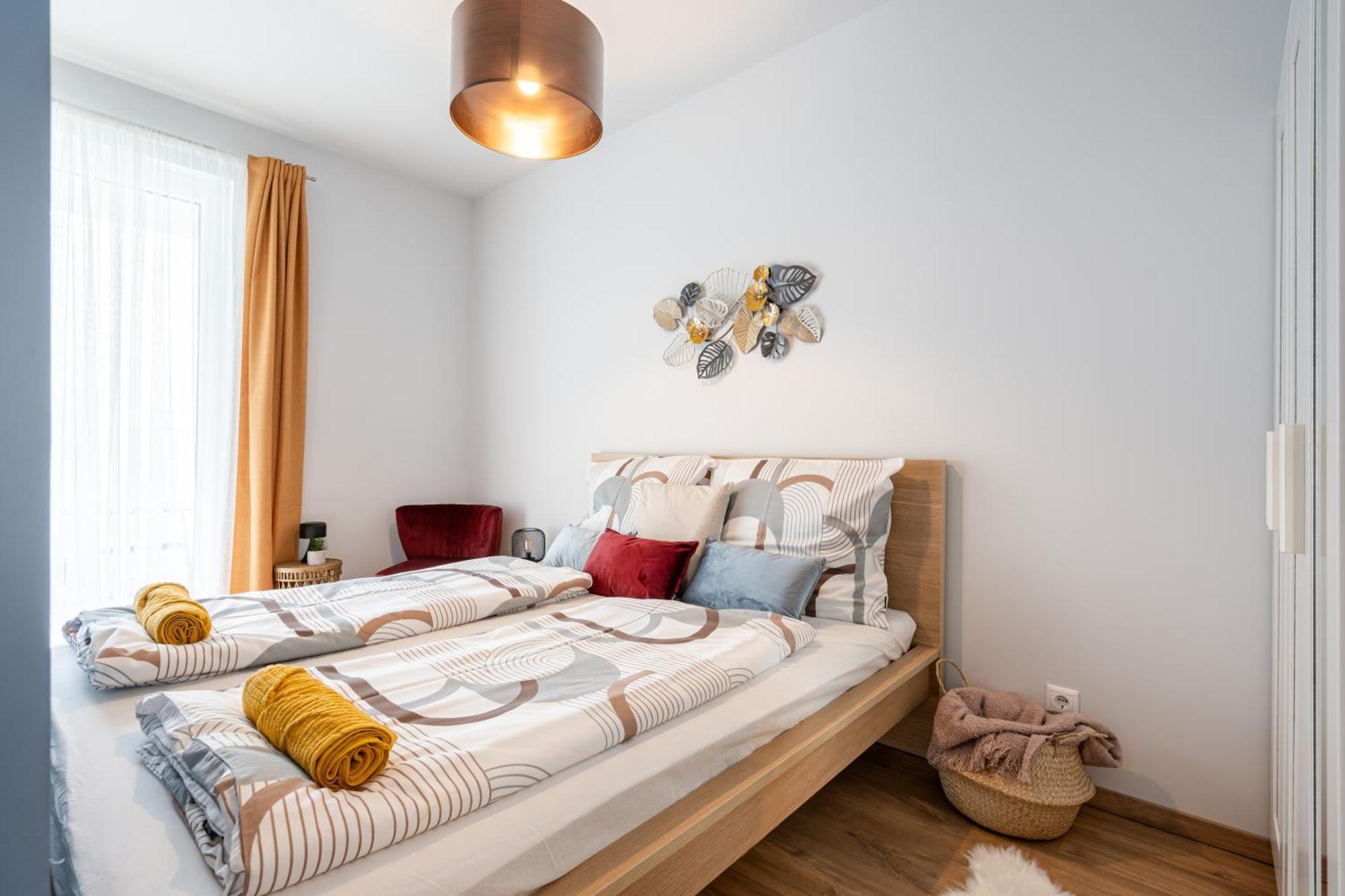 Blooming Budapest Apartment With Free Underground Parking Екстериор снимка